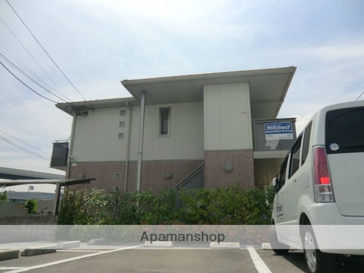 シャーメゾンひえ島の外観