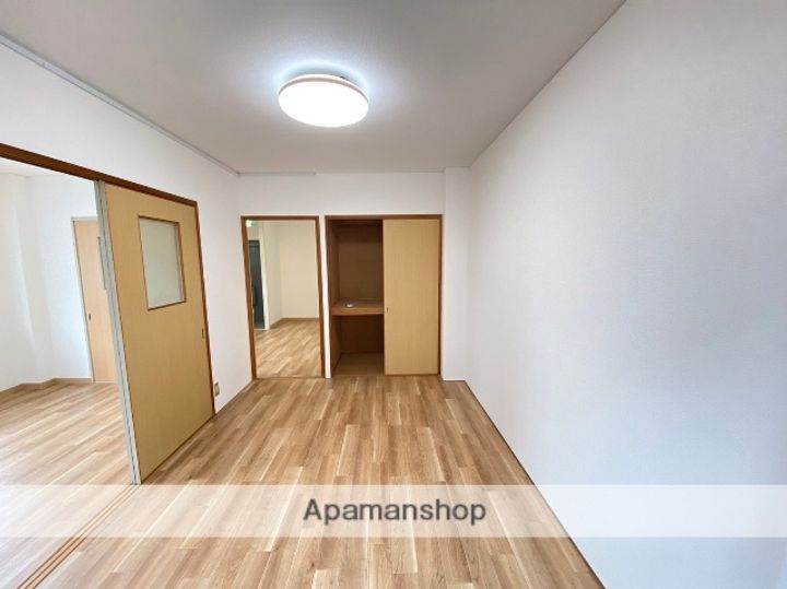 大阪府門真市沖町の賃貸マンションの内装