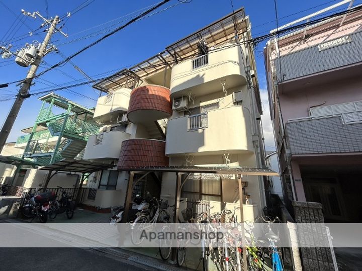 大阪府寝屋川市中木田町の賃貸マンションの外観