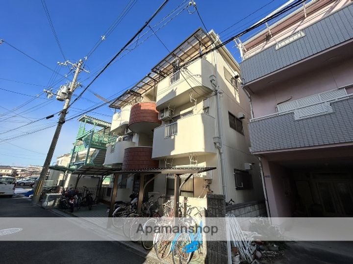 大阪府寝屋川市中木田町の賃貸マンションの外観