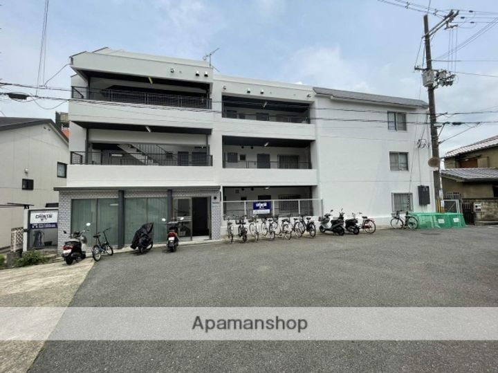 大阪府寝屋川市成田西町の賃貸マンションの外観