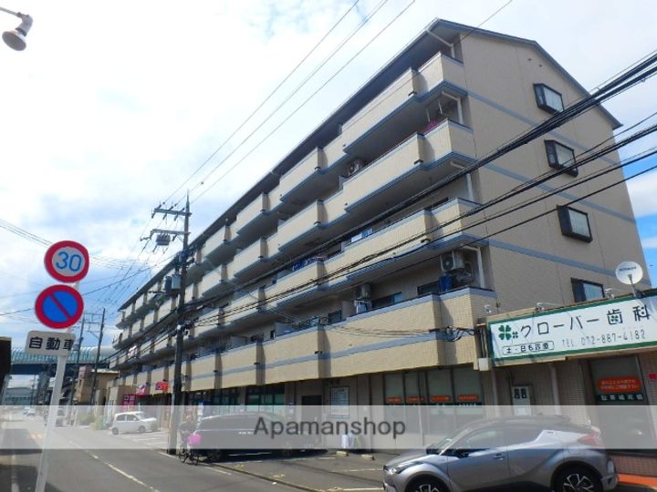 大阪府門真市島頭3丁目の賃貸マンションの外観
