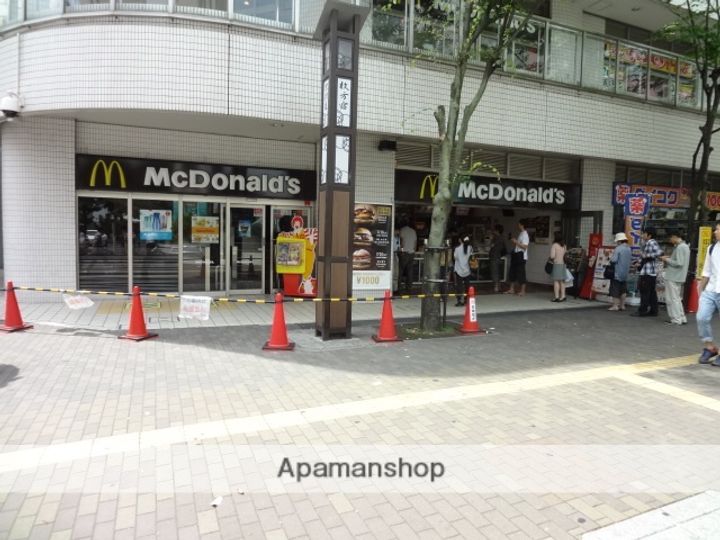 レフティー岡東の周辺