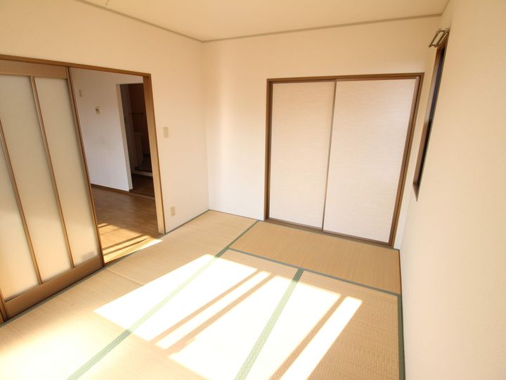 ベェルヴィジュール B棟202の内装