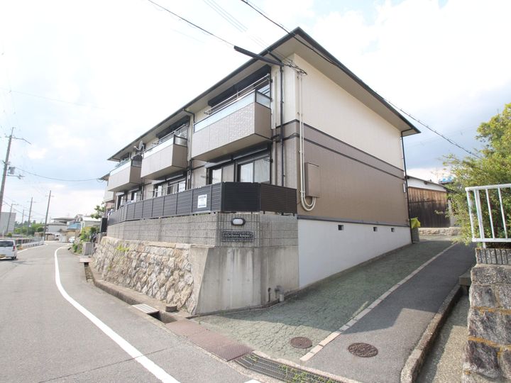 LA FENICE KOKITA102号室の外観