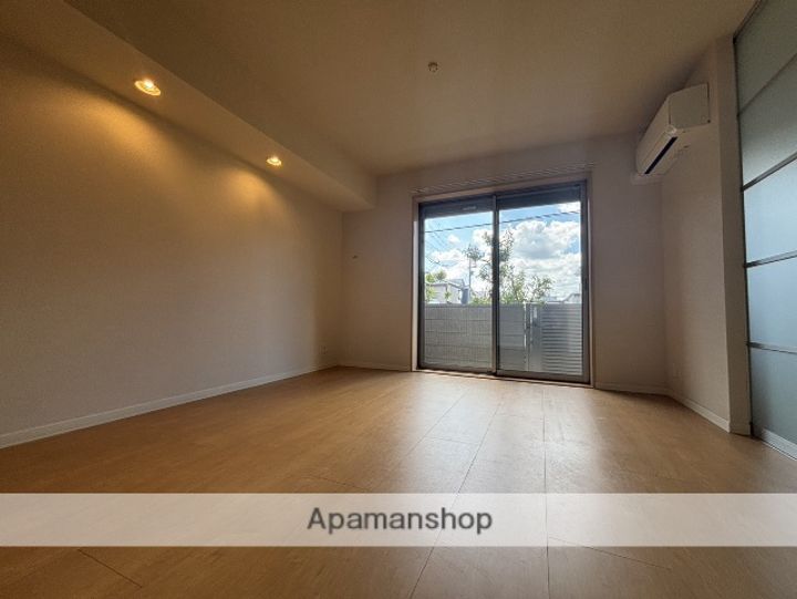 大阪府枚方市南楠葉2丁目の賃貸マンションの居間