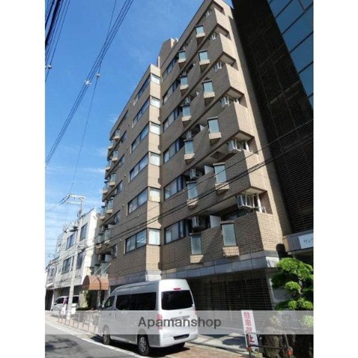 大阪府守口市滝井西町2丁目の賃貸マンションの外観