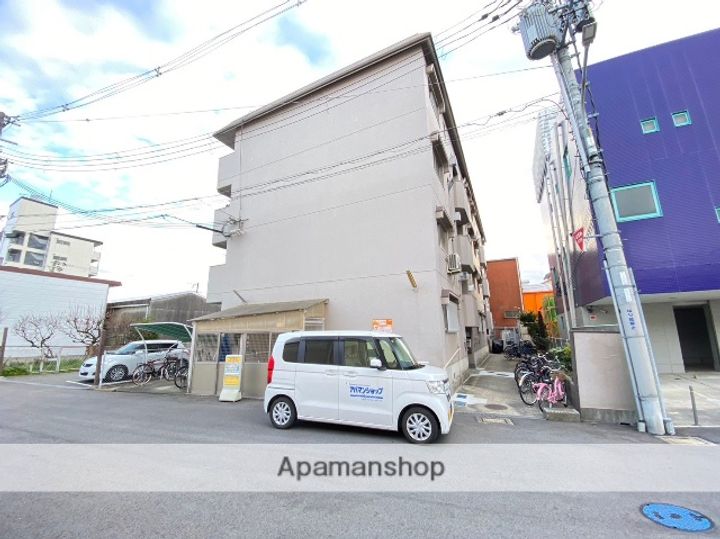 大阪府守口市南寺方東通3丁目の賃貸マンションの外観