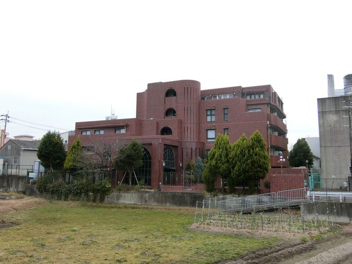 ル・サンティエの外観