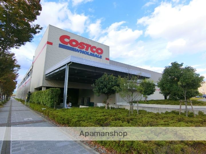 オーキッドコートの周辺