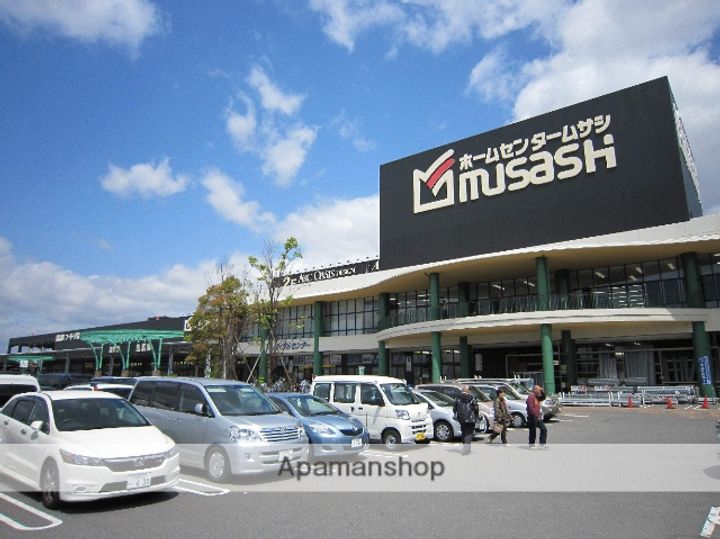 オーキッドコートの周辺