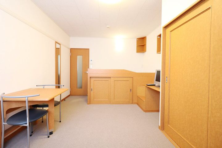 レオパレスヴィラージュロータスの居間