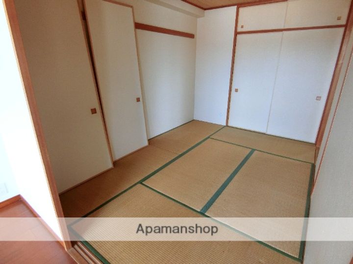 大阪府枚方市長尾西町1丁目の賃貸マンションの内装