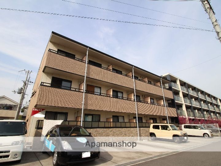 大阪府枚方市桜町の賃貸マンションの外観
