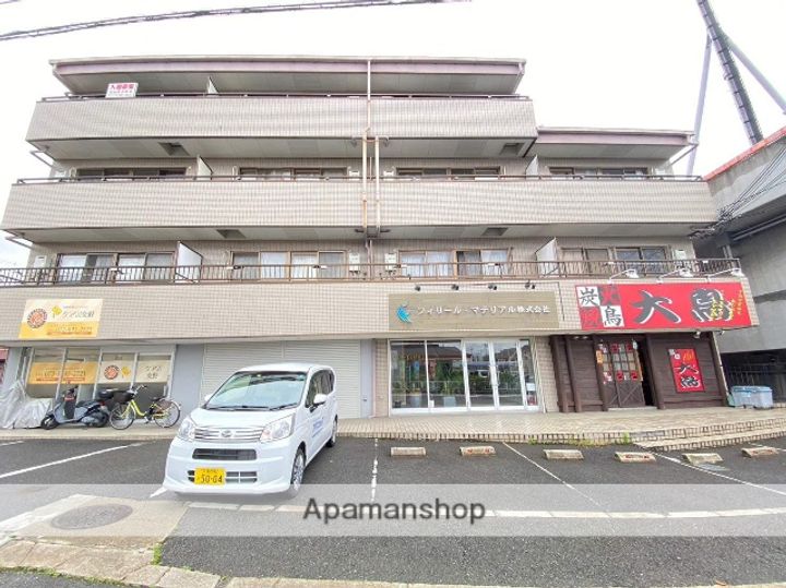 大阪府交野市私部西2丁目の賃貸マンションの外観