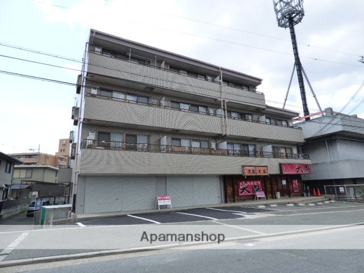 大阪府交野市私部西2丁目の賃貸マンションの外観