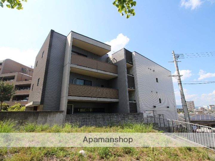 大阪府枚方市田宮本町の賃貸マンションの外観
