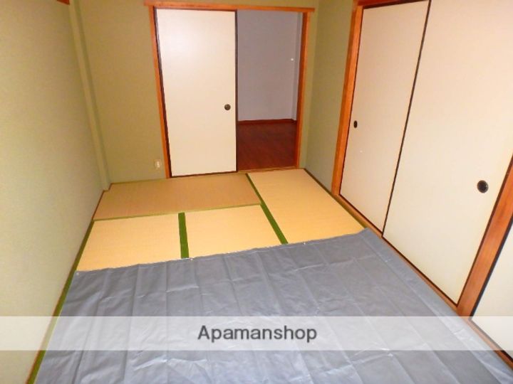 トップイット門真の居間