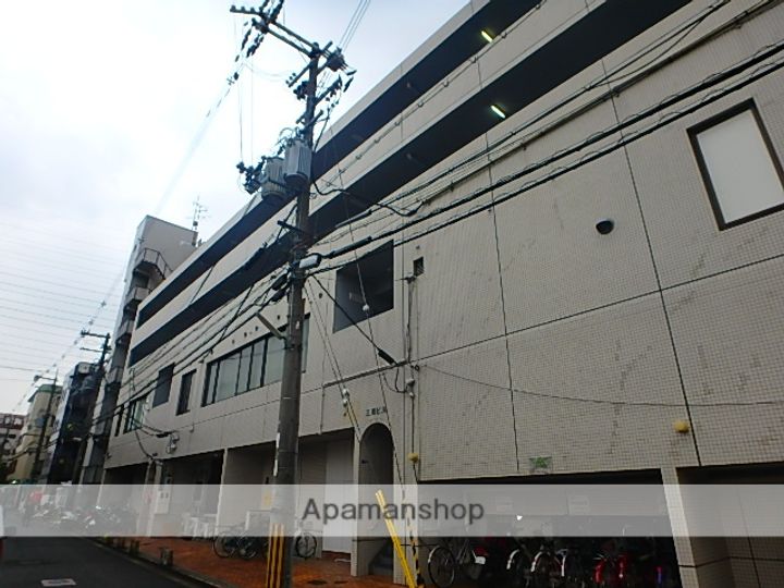 三福ビルの外観