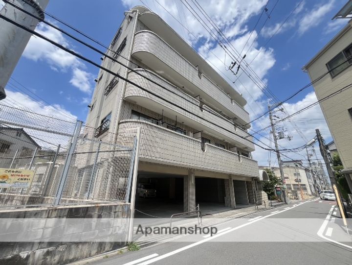 マンションアフルエンスの外観