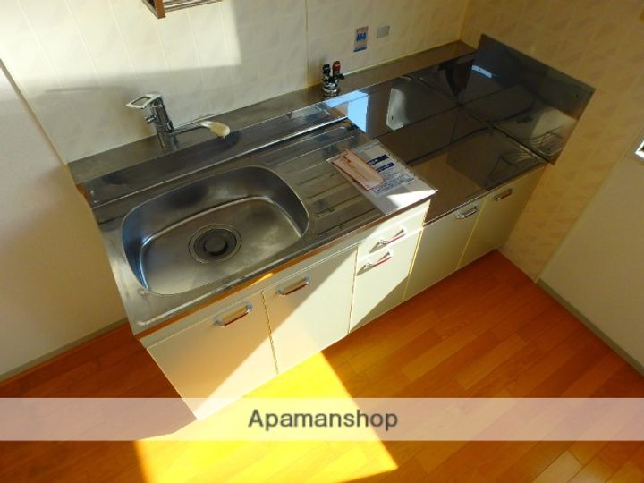 京都府八幡市男山金振の賃貸アパートのキッチン