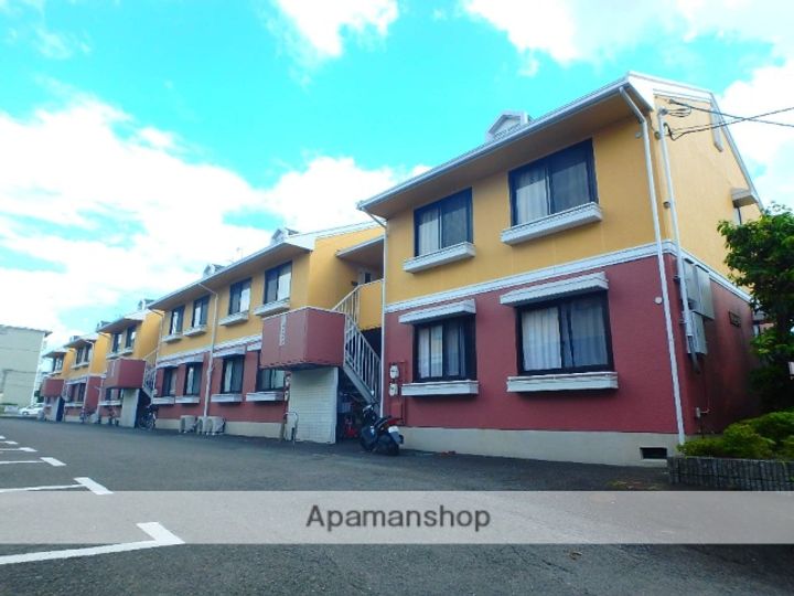 京都府八幡市男山金振の賃貸アパートの外観