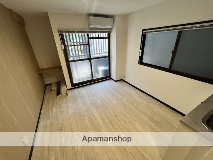 リベラル宮之阪の内装