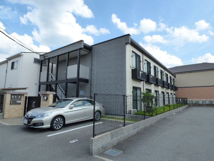 レオパレスクレール藤が尾IIの外観