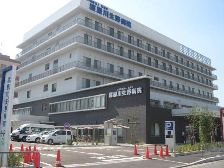 レオパレスレミネンスの周辺