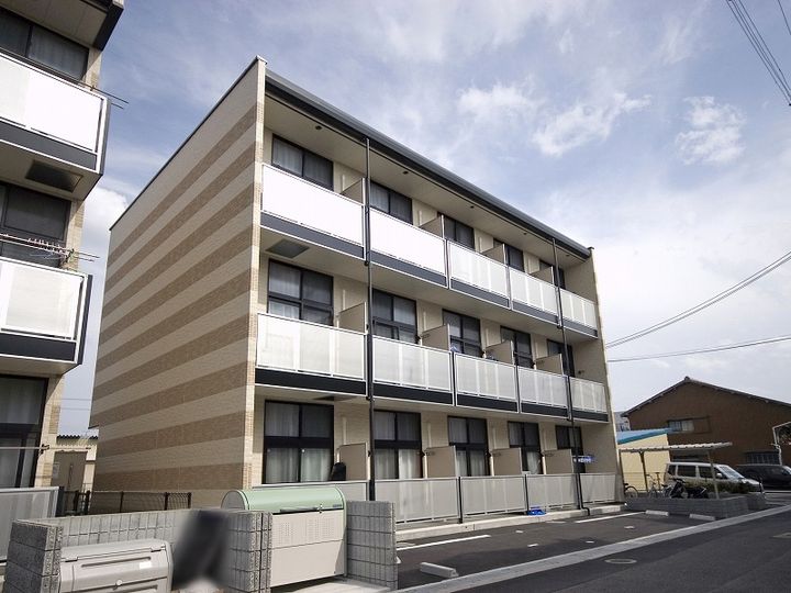 レオパレスIMPULIIの外観