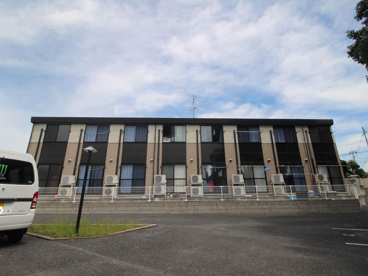 レオパレスジョリメゾンの外観