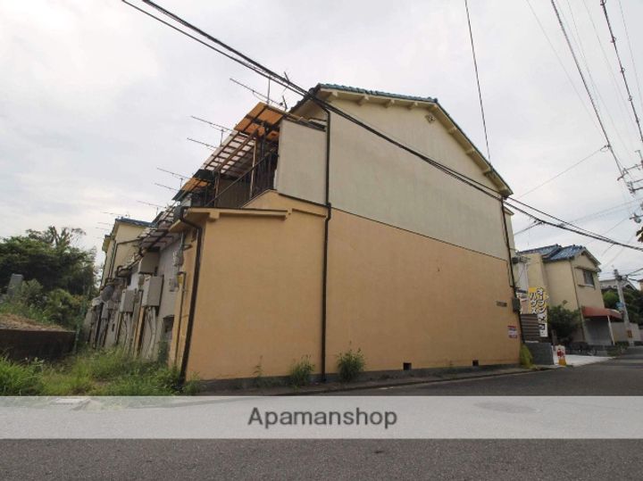 大阪府枚方市牧野本町1丁目の賃貸アパートの外観