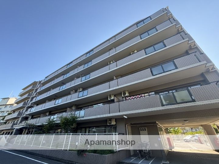 大阪府交野市藤が尾2丁目の賃貸マンションの外観