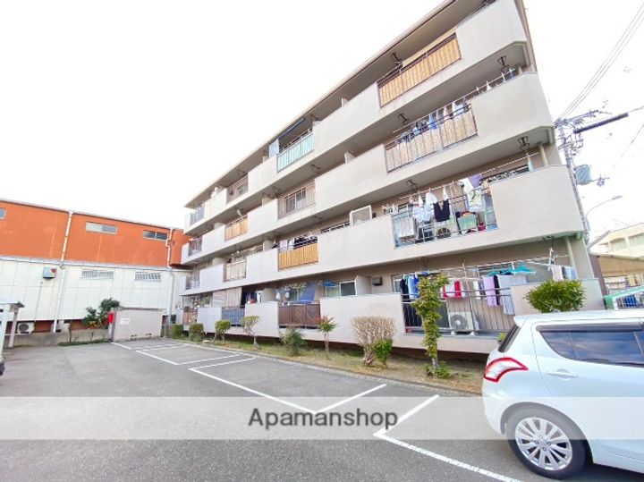 高橋マンションの外観