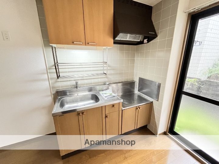 京都府京都市伏見区淀美豆町の賃貸アパートのキッチン