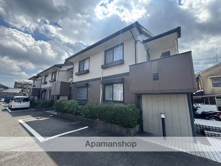 京都府京都市伏見区淀美豆町の賃貸アパートの外観