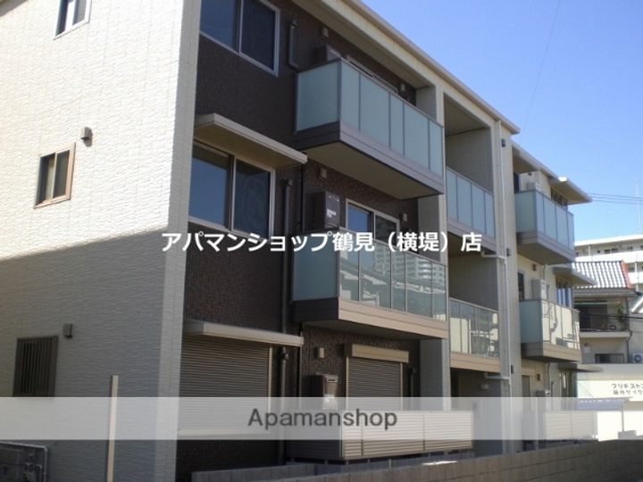 ヴィアソーレ鶴見の外観