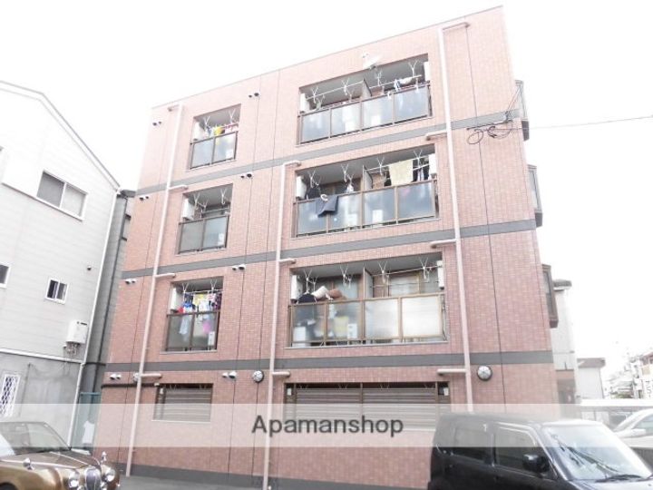 フローラ鶴見の外観