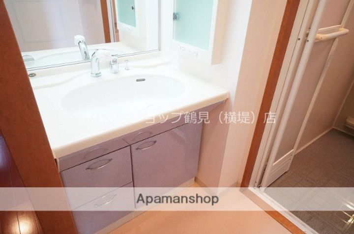 ヴェルデュールカーのその他画像