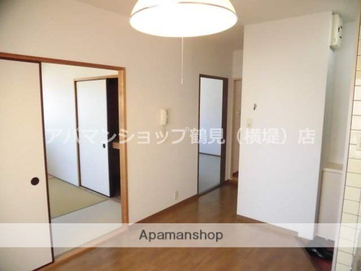 フローラル長尾の内装