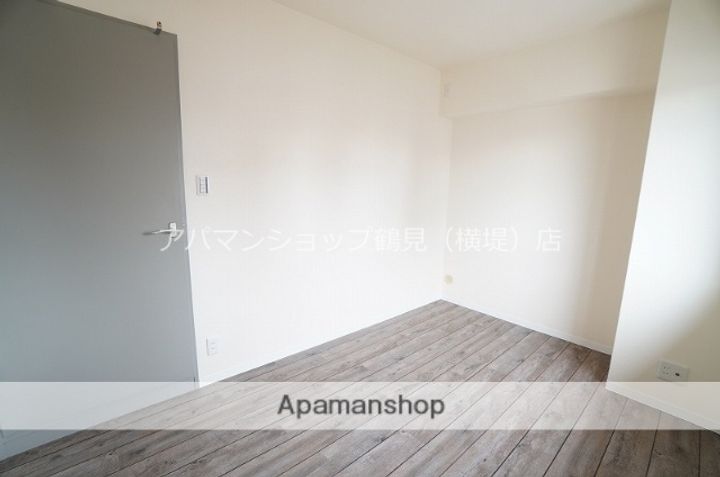 大阪府大阪市城東区今福東1丁目の賃貸マンションの内装
