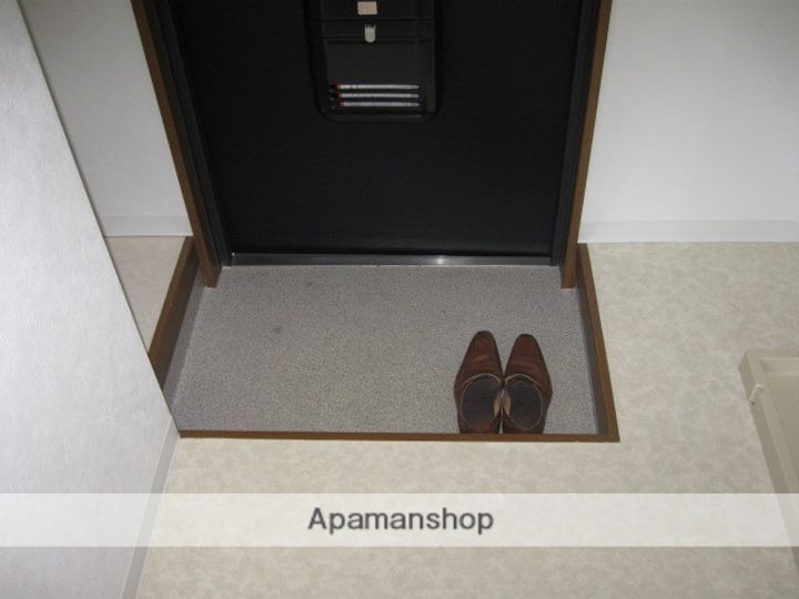 アベニューリップル長田Ⅱの玄関