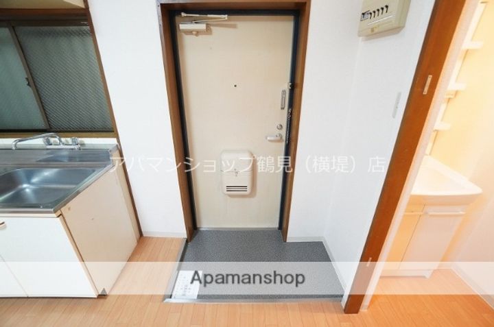 ハイムM&K今津の玄関