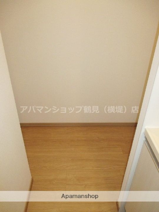 大阪府大阪市城東区関目1丁目の賃貸マンションの内装