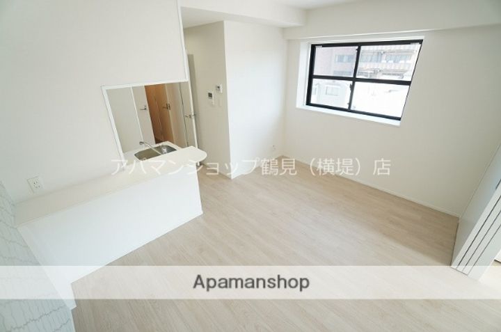SK RESIDENCES 放出の居間