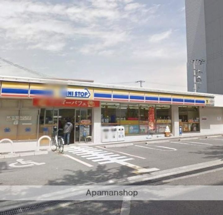 グランカーサ高井田の周辺