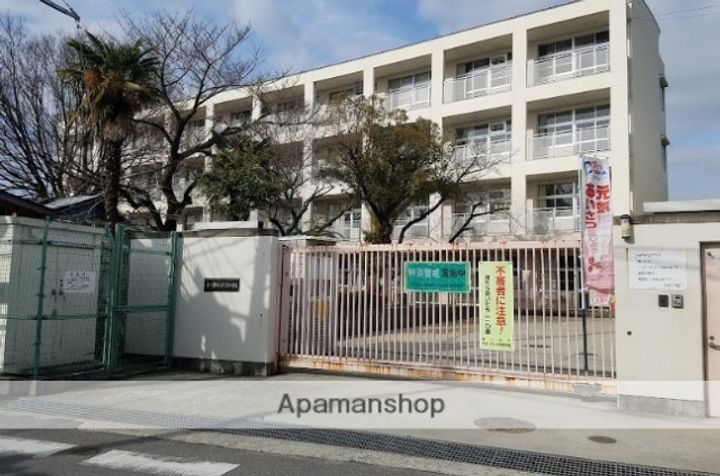 大阪府東大阪市菱江3丁目の賃貸マンションの周辺