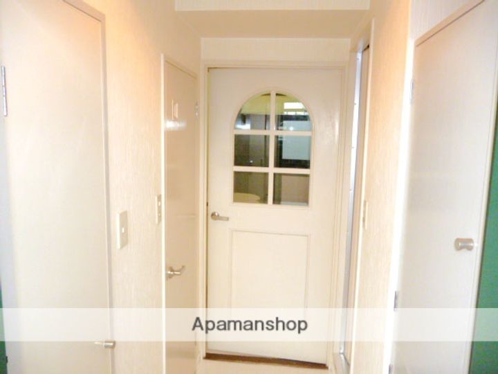 東三国ユーリプラザ306の玄関