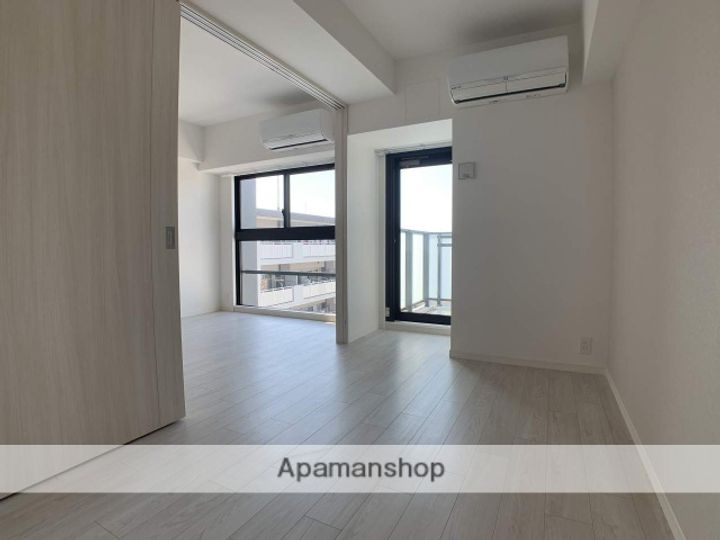 コンフォリア・リヴ新大阪WEST1305の内装