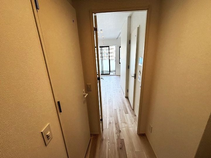 エル・セレーノ新大阪北402の内装